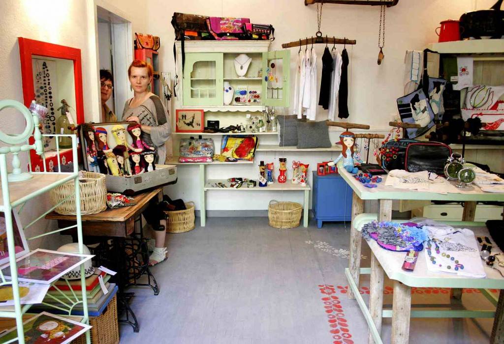 grand village arts and crafts shop budapest