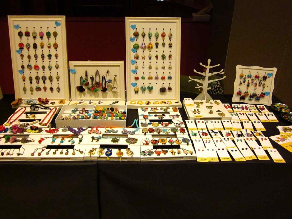 new jewelry display for fairs