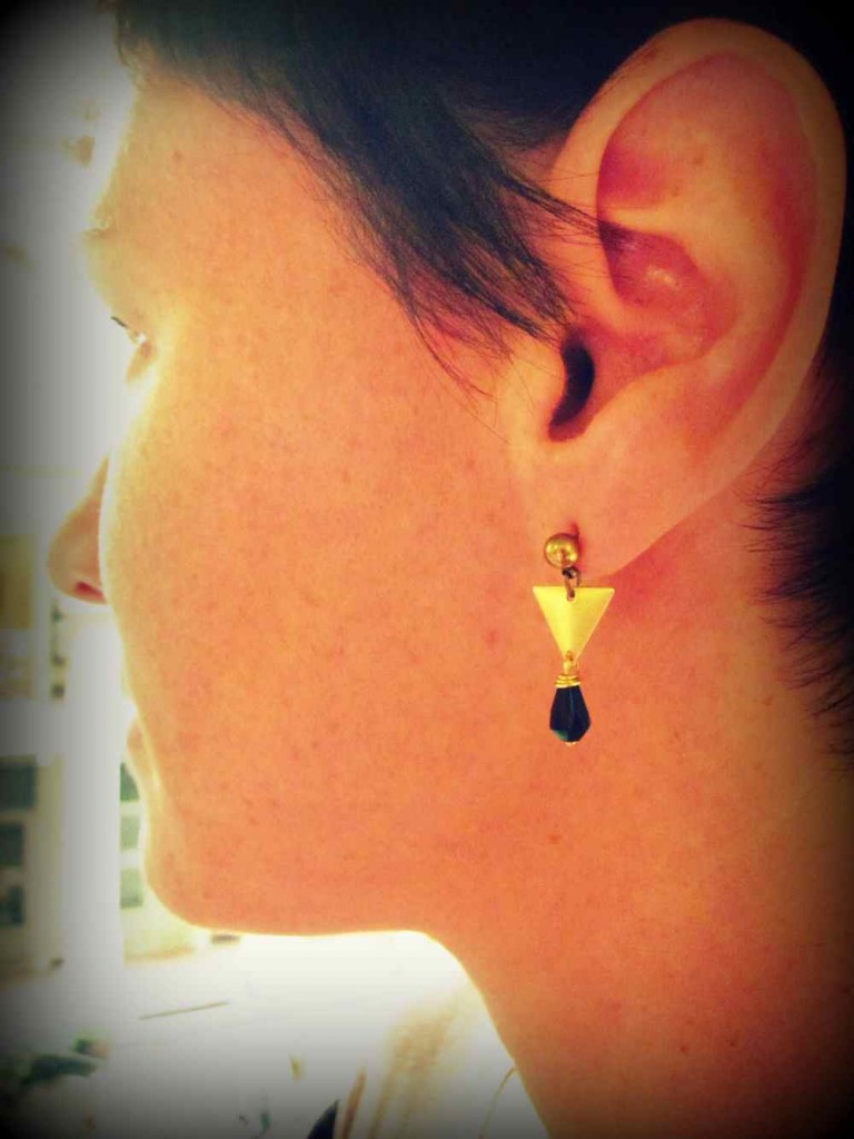 triangle post earrings vadjutka